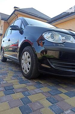 Минивэн Volkswagen Touran 2008 в Староконстантинове