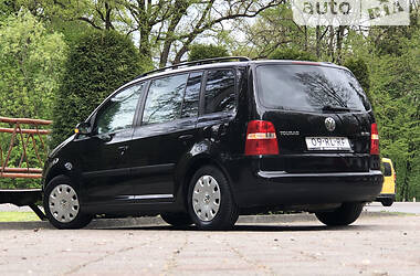 Мінівен Volkswagen Touran 2004 в Дрогобичі