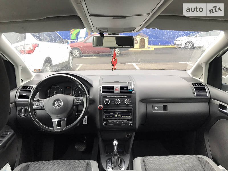 Универсал Volkswagen Touran 2012 в Ужгороде