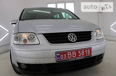 Минивэн Volkswagen Touran 2005 в Трускавце