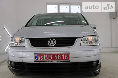 Минивэн Volkswagen Touran 2005 в Трускавце