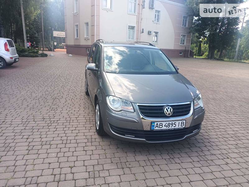 Volkswagen Touran