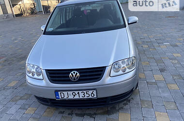 Минивэн Volkswagen Touran 2004 в Городке