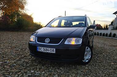 Минивэн Volkswagen Touran 2004 в Самборе