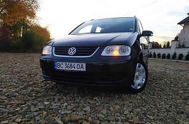 Минивэн Volkswagen Touran 2004 в Самборе