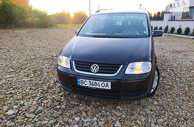 Минивэн Volkswagen Touran 2004 в Самборе