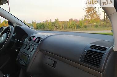 Минивэн Volkswagen Touran 2004 в Самборе