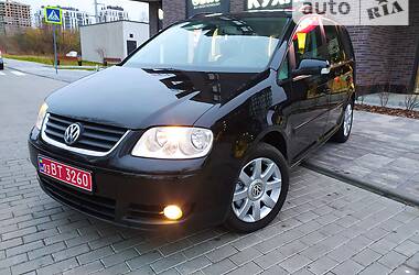 Минивэн Volkswagen Touran 2004 в Львове