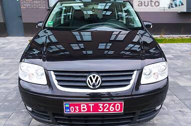 Минивэн Volkswagen Touran 2004 в Львове