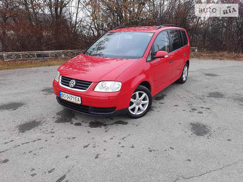 Минивэн Volkswagen Touran 2006 в Бучаче