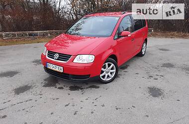 Минивэн Volkswagen Touran 2006 в Бучаче