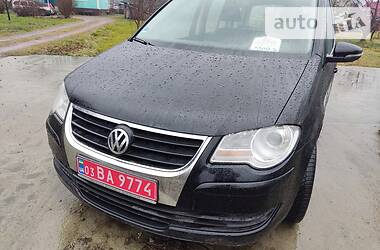 Минивэн Volkswagen Touran 2009 в 