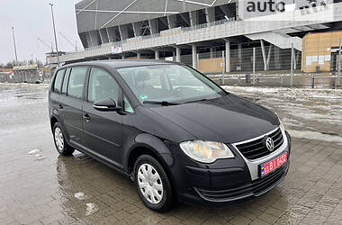 Минивэн Volkswagen Touran 2009 в Львове