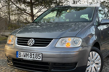 Универсал Volkswagen Touran 2003 в Самборе