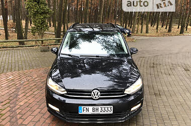 Минивэн Volkswagen Touran 2017 в Луцке