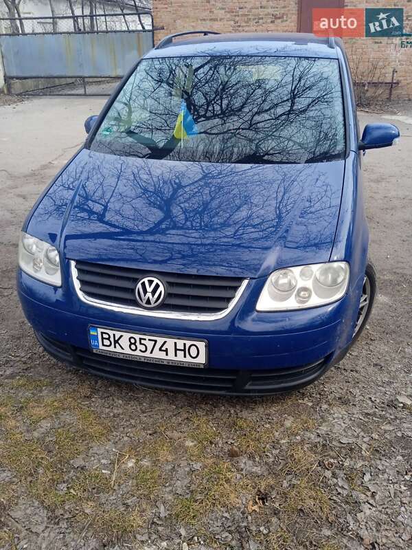 Минивэн Volkswagen Touran 2004 в Ровно фото 4 Минивэн Volkswagen Touran 2004 в Ровно