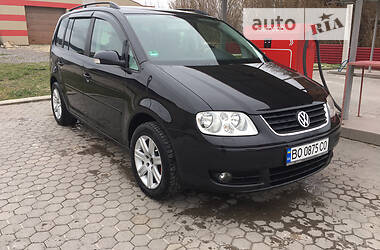 Минивэн Volkswagen Touran 2005 в 