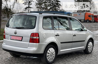 Минивэн Volkswagen Touran 2004 в 