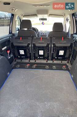 Минивэн Volkswagen Touran 2008 в 