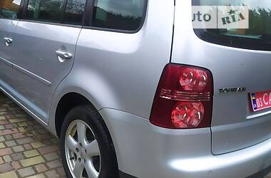 Минивэн Volkswagen Touran 2007 в Луцке