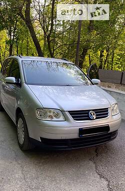 Минивэн Volkswagen Touran 2004 в Днепре