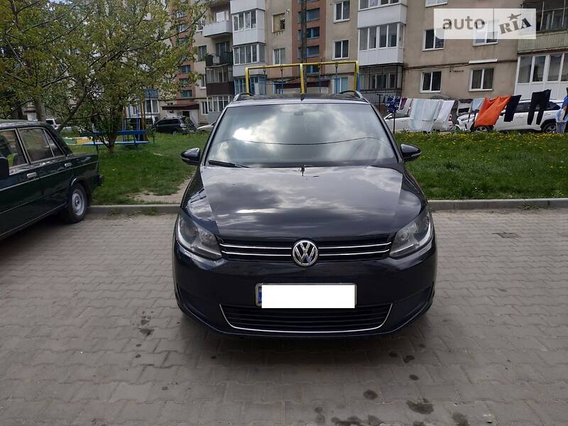 Минивэн Volkswagen Touran 2012 в Мариуполе