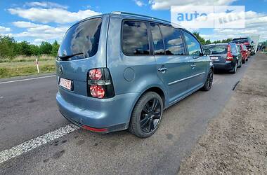 Минивэн Volkswagen Touran 2007 в Ровно