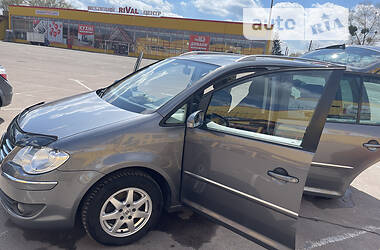 Минивэн Volkswagen Touran 2007 в Житомире