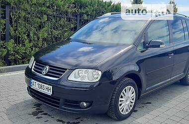 Минивэн Volkswagen Touran 2004 в Долине