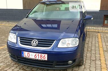 Минивэн Volkswagen Touran 2005 в Ратным
