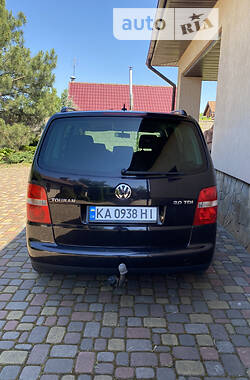 Минивэн Volkswagen Touran 2004 в Днепре