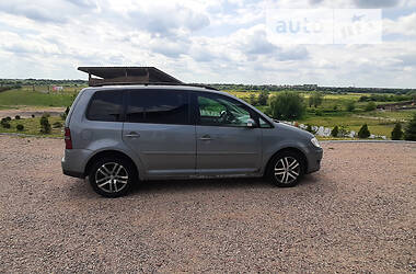 Минивэн Volkswagen Touran 2009 в Луцке