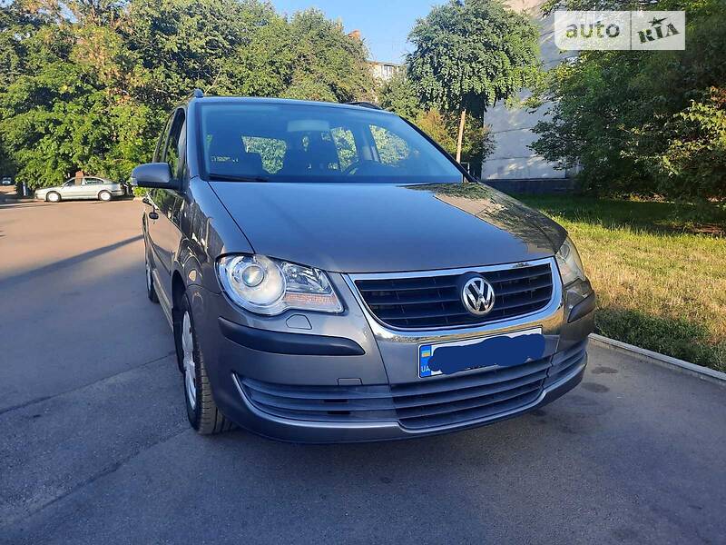 Универсал Volkswagen Touran 2007 в Виннице