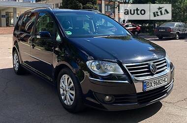 Минивэн Volkswagen Touran 2007 в Чернигове