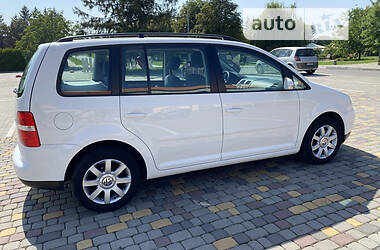 Минивэн Volkswagen Touran 2004 в Луцке