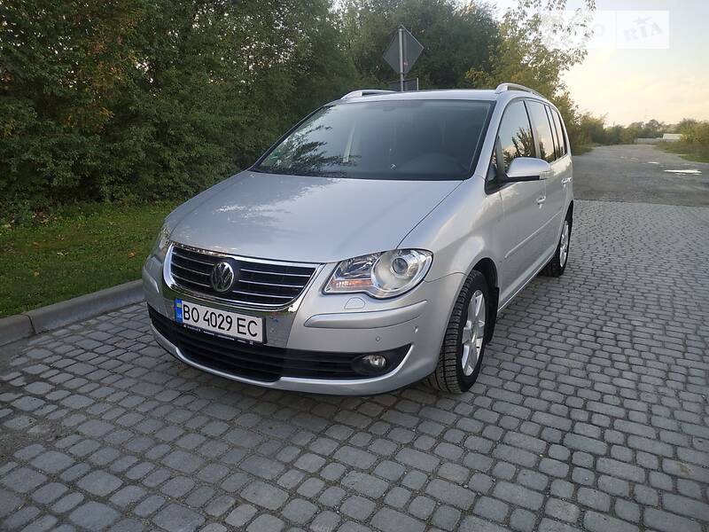Volkswagen Touran