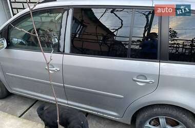 Мінівен Volkswagen Touran 2005 в 