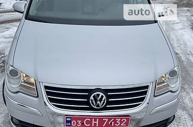 Минивэн Volkswagen Touran 2009 в Житомире