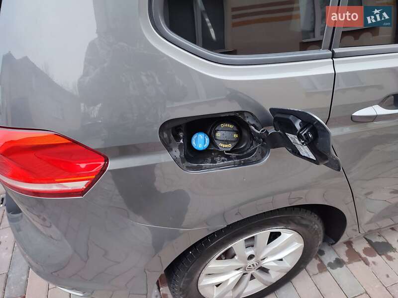 Мікровен Volkswagen Touran 2015 в Львові