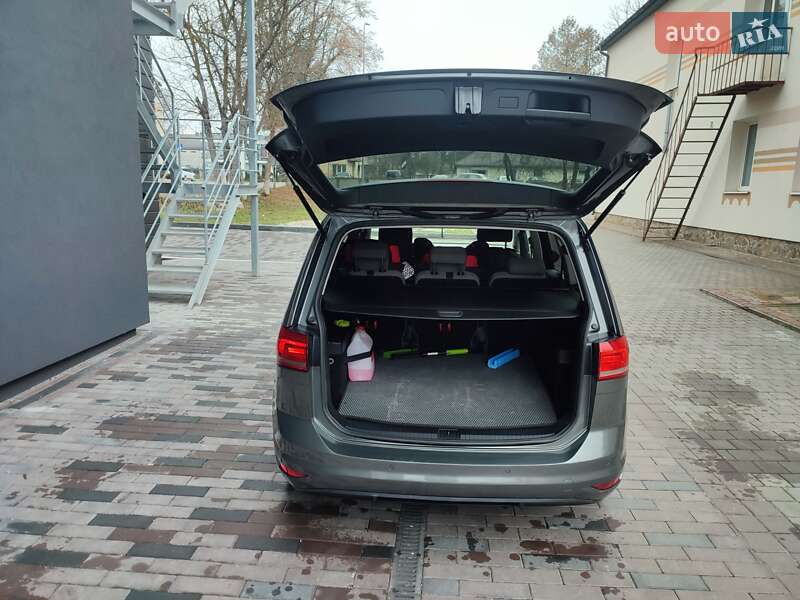 Мікровен Volkswagen Touran 2015 в Львові