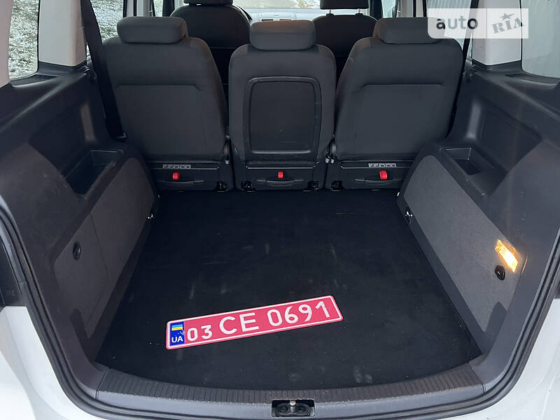 Минивэн Volkswagen Touran 2011 в Киеве