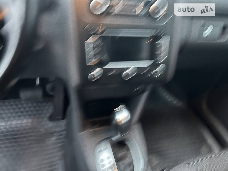 Минивэн Volkswagen Touran 2011 в Киеве