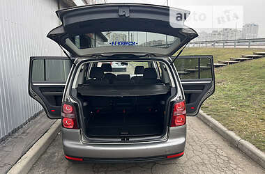 Минивэн Volkswagen Touran 2008 в Киеве