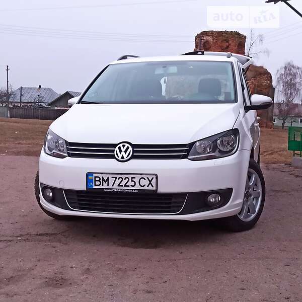 Микровэн Volkswagen Touran 2012 в Глухове