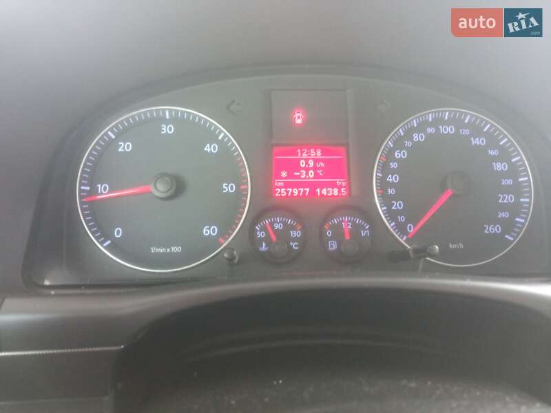 Минивэн Volkswagen Touran 2009 в Самборе