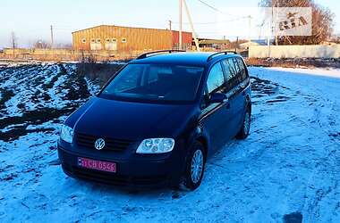 Минивэн Volkswagen Touran 2003 в 
