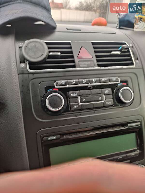 Микровэн Volkswagen Touran 2011 в Дрогобыче