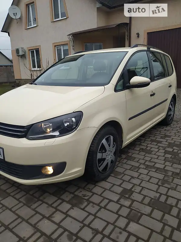 Volkswagen Touran 2013