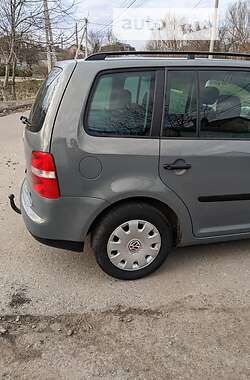 Минивэн Volkswagen Touran 2004 в Ровно