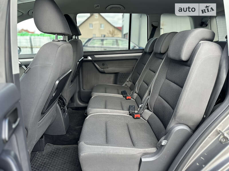 Мікровен Volkswagen Touran 2011 в Луцьку